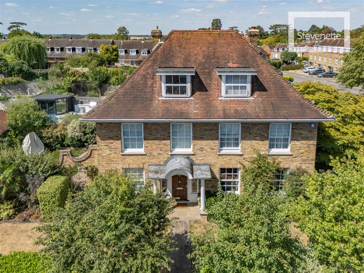 Theydon Grove, Epping
